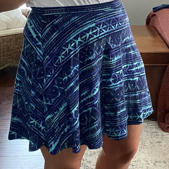 Flowy patterned skirt - Picture 4 of 4